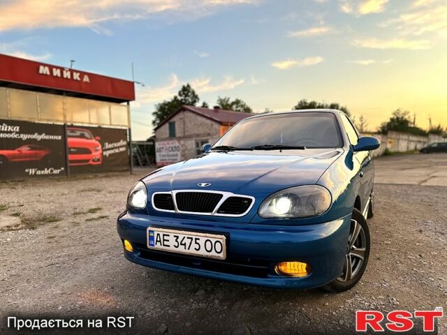 Дэу Ланос 1999 в Павлограде на Automoto.ua Синий Дэу Ланос, объемом двигателя 1.5 л и пробегом 266 тыс. км за 2300 $, фото 1 на Automoto.ua