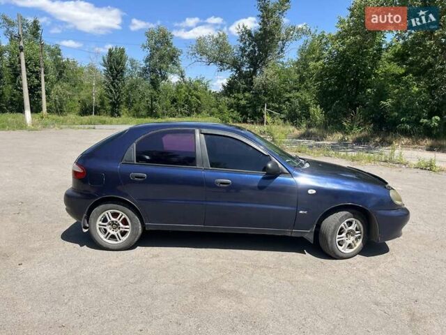 Синий Дэу Ланос, объемом двигателя 1.6 л и пробегом 200 тыс. км за 2600 $, фото 1 на Automoto.ua