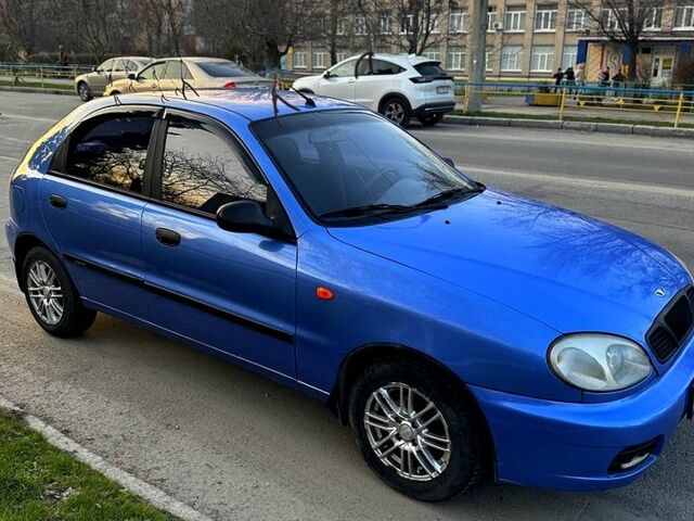 Синий Дэу Ланос, объемом двигателя 1.5 л и пробегом 280 тыс. км за 2600 $, фото 2 на Automoto.ua