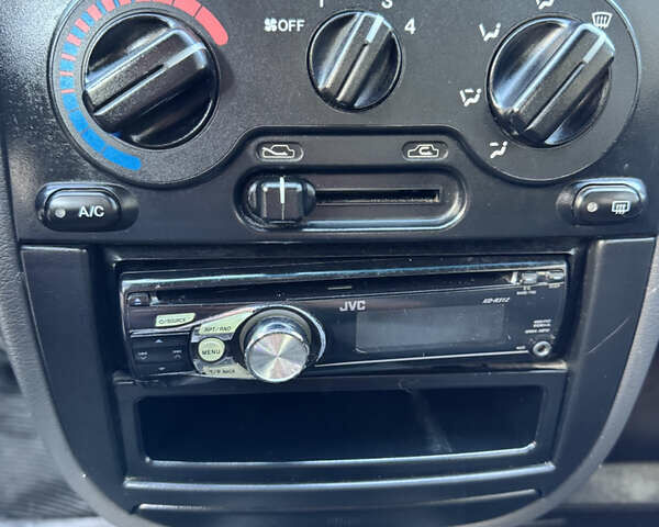 Синий Дэу Ланос, объемом двигателя 1.5 л и пробегом 182 тыс. км за 2700 $, фото 9 на Automoto.ua