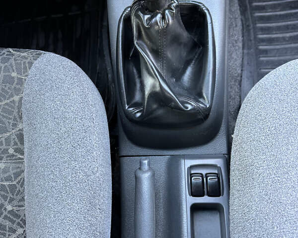 Синий Дэу Ланос, объемом двигателя 1.5 л и пробегом 182 тыс. км за 2700 $, фото 6 на Automoto.ua