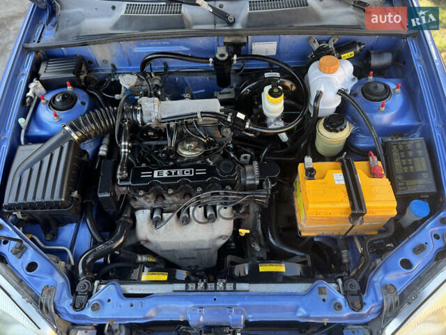 Синий Дэу Ланос, объемом двигателя 1.5 л и пробегом 182 тыс. км за 2700 $, фото 3 на Automoto.ua