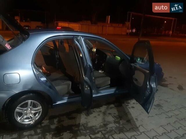 Синий Дэу Ланос, объемом двигателя 1.5 л и пробегом 132 тыс. км за 2900 $, фото 3 на Automoto.ua