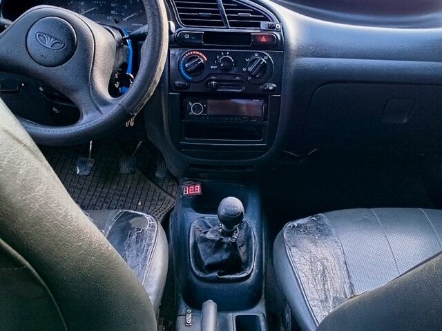 Дэу Ланос 1998 в Васильковке на Automoto.ua Синий Дэу Ланос, объемом двигателя 1.5 л и пробегом 290 тыс. км за 1300 $, фото 6 на Automoto.ua