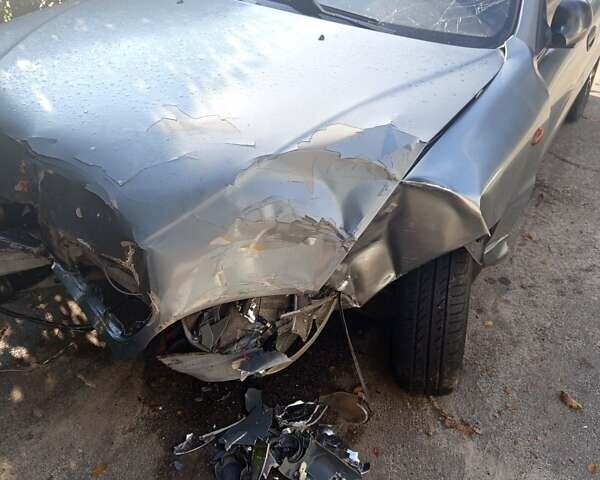 Синій Деу Ланос, об'ємом двигуна 1.5 л та пробігом 326 тис. км за 700 $, фото 1 на Automoto.ua