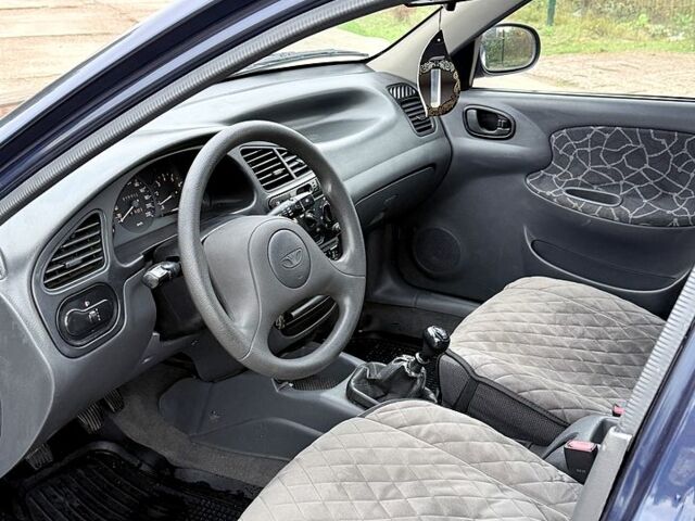 Дэу Ланос 2002 в Золотоноше на Automoto.ua Синий Дэу Ланос, объемом двигателя 1.5 л и пробегом 180 тыс. км за 2850 $, фото 7 на Automoto.ua