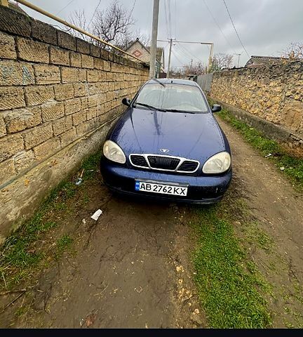 Синий Дэу Ланос, объемом двигателя 1.5 л и пробегом 250 тыс. км за 1650 $, фото 3 на Automoto.ua