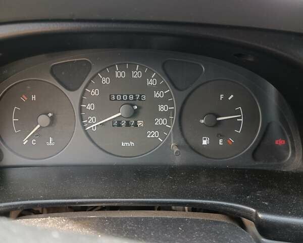 Синий Дэу Ланос, объемом двигателя 1.5 л и пробегом 300 тыс. км за 2850 $, фото 1 на Automoto.ua