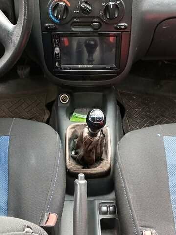 Синий Дэу Ланос, объемом двигателя 1.5 л и пробегом 300 тыс. км за 2850 $, фото 8 на Automoto.ua