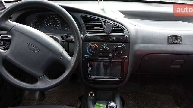 Синий Дэу Ланос, объемом двигателя 1.5 л и пробегом 300 тыс. км за 2850 $, фото 6 на Automoto.ua