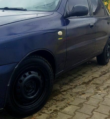 Синий Дэу Ланос, объемом двигателя 1.5 л и пробегом 200 тыс. км за 1900 $, фото 3 на Automoto.ua