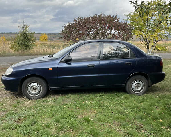 Синий Дэу Ланос, объемом двигателя 1.5 л и пробегом 220 тыс. км за 2300 $, фото 3 на Automoto.ua