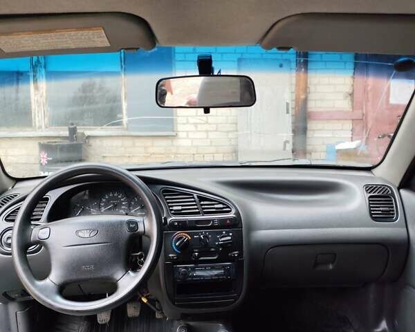 Синій Деу Ланос, об'ємом двигуна 1.5 л та пробігом 197 тис. км за 2200 $, фото 2 на Automoto.ua