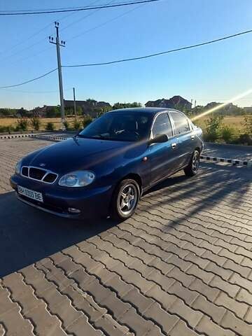 Синий Дэу Ланос, объемом двигателя 1.5 л и пробегом 304 тыс. км за 3500 $, фото 3 на Automoto.ua