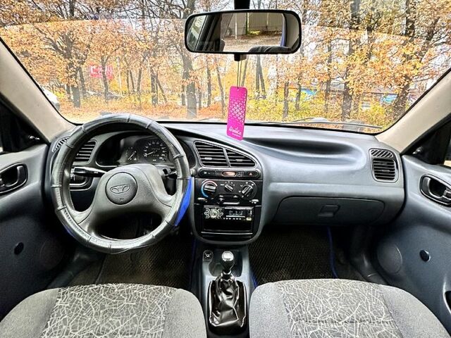 Синий Дэу Ланос, объемом двигателя 1.5 л и пробегом 203 тыс. км за 2300 $, фото 5 на Automoto.ua