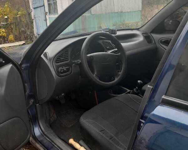 Синий Дэу Ланос, объемом двигателя 1.5 л и пробегом 179 тыс. км за 2200 $, фото 1 на Automoto.ua
