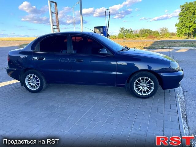 Синий Дэу Ланос, объемом двигателя 1.5 л и пробегом 220 тыс. км за 3150 $, фото 1 на Automoto.ua
