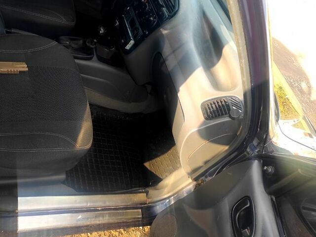 Дэу Ланос 2005 в Раздельной на Automoto.ua Синий Дэу Ланос, объемом двигателя 1.5 л и пробегом 200 тыс. км за 1350 $, фото 1 на Automoto.ua