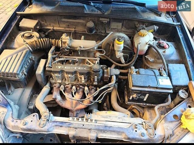 Синий Дэу Ланос, объемом двигателя 1.5 л и пробегом 228 тыс. км за 1650 $, фото 2 на Automoto.ua