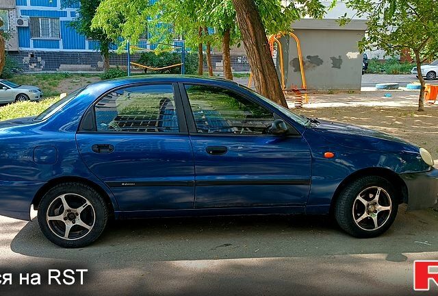 Синій Деу Ланос, об'ємом двигуна 1.5 л та пробігом 200 тис. км за 800 $, фото 1 на Automoto.ua