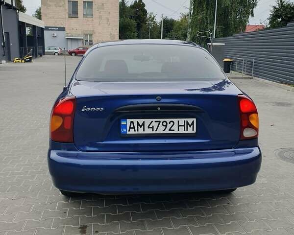 Синий Дэу Ланос, объемом двигателя 1.5 л и пробегом 260 тыс. км за 2250 $, фото 5 на Automoto.ua
