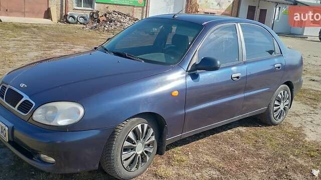 Синий Дэу Ланос, объемом двигателя 1.5 л и пробегом 85 тыс. км за 2000 $, фото 2 на Automoto.ua