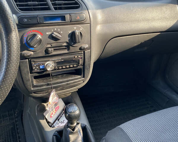 Деу Ланос 2005 у Полтаві на Automoto.ua Синій Деу Ланос, об'ємом двигуна 1.6 л та пробігом 2 тис. км за 2800 $, фото 6 на Automoto.ua