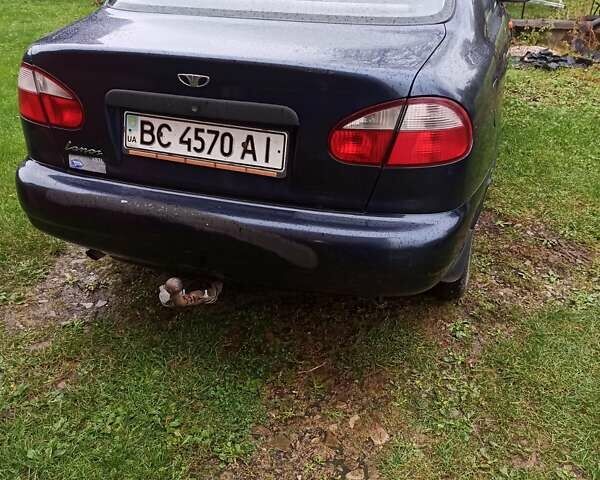 Синий Дэу Ланос, объемом двигателя 1.5 л и пробегом 230 тыс. км за 1600 $, фото 5 на Automoto.ua