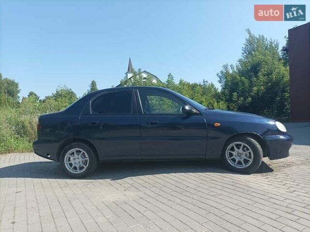 Синий Дэу Ланос, объемом двигателя 1.5 л и пробегом 224 тыс. км за 1999 $, фото 2 на Automoto.ua