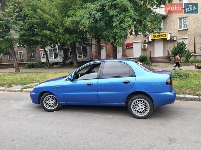Синий Дэу Ланос, объемом двигателя 1.5 л и пробегом 450 тыс. км за 2850 $, фото 2 на Automoto.ua
