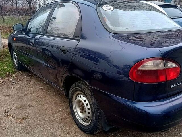 Синий Дэу Ланос, объемом двигателя 1.3 л и пробегом 153 тыс. км за 2000 $, фото 5 на Automoto.ua