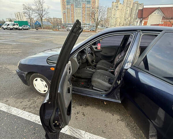 Синий Дэу Ланос, объемом двигателя 1.5 л и пробегом 340 тыс. км за 2400 $, фото 3 на Automoto.ua