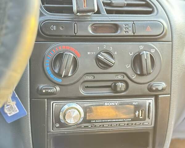 Синий Дэу Ланос, объемом двигателя 1.6 л и пробегом 197 тыс. км за 3000 $, фото 3 на Automoto.ua