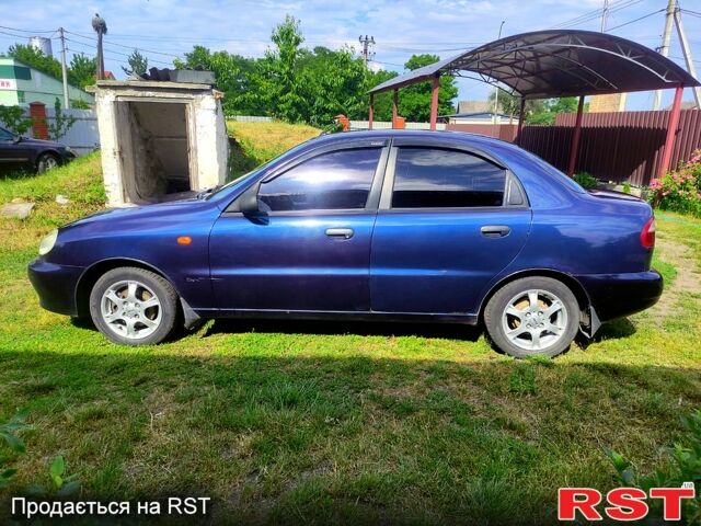 Синий Дэу Ланос, объемом двигателя 1.6 л и пробегом 225 тыс. км за 2000 $, фото 1 на Automoto.ua