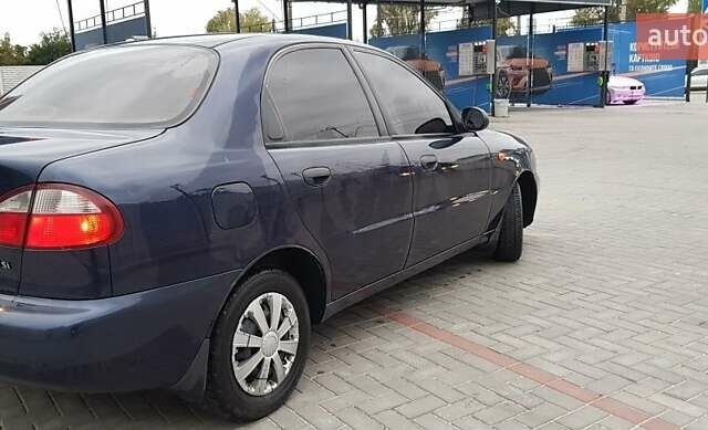 Синий Дэу Ланос, объемом двигателя 1.3 л и пробегом 168 тыс. км за 2200 $, фото 2 на Automoto.ua