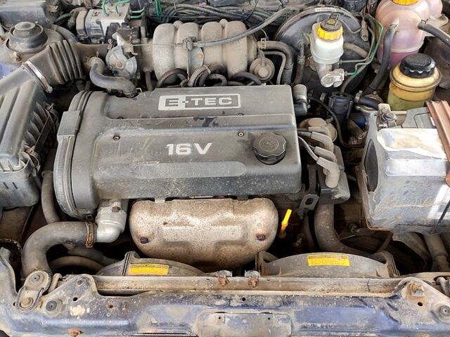 Синий Дэу Ланос, объемом двигателя 1.6 л и пробегом 225 тыс. км за 2000 $, фото 5 на Automoto.ua