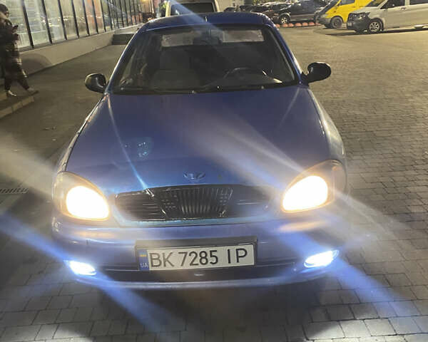 Синий Дэу Ланос, объемом двигателя 1.5 л и пробегом 220 тыс. км за 1350 $, фото 1 на Automoto.ua