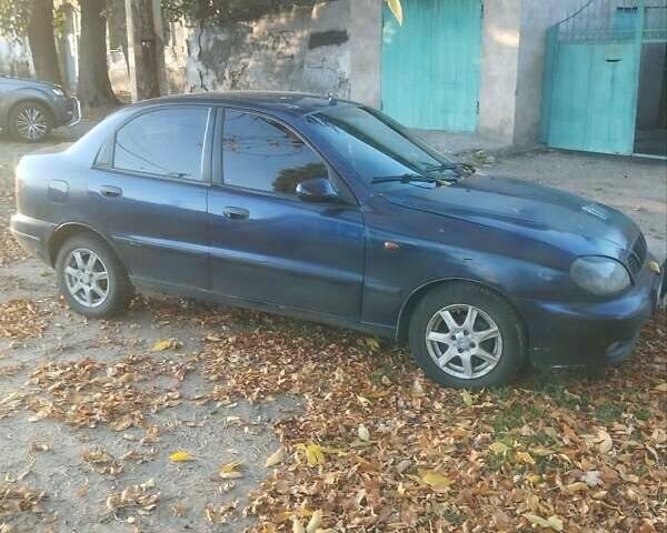 Синий Дэу Ланос, объемом двигателя 1.5 л и пробегом 300 тыс. км за 2000 $, фото 3 на Automoto.ua