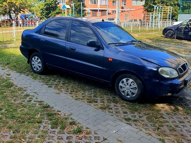 Синій Деу Ланос, об'ємом двигуна 1.5 л та пробігом 300 тис. км за 1250 $, фото 3 на Automoto.ua