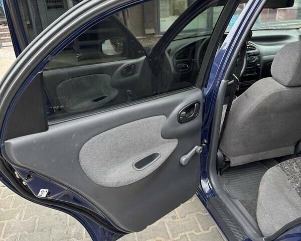 Синій Деу Ланос, об'ємом двигуна 1.5 л та пробігом 220 тис. км за 2800 $, фото 6 на Automoto.ua