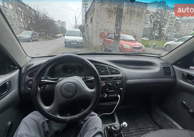 Синій Деу Ланос, об'ємом двигуна 1.5 л та пробігом 205 тис. км за 2000 $, фото 4 на Automoto.ua