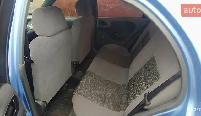 Синий Дэу Ланос, объемом двигателя 1.6 л и пробегом 172 тыс. км за 3100 $, фото 6 на Automoto.ua