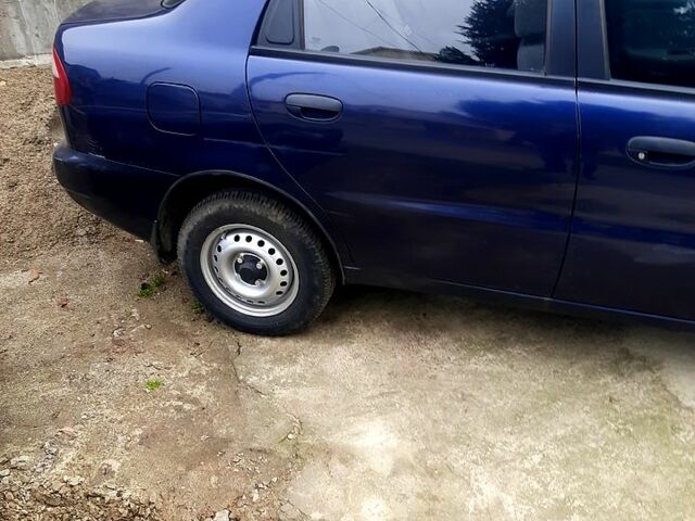 Синий Дэу Ланос, объемом двигателя 1.5 л и пробегом 220 тыс. км за 2000 $, фото 9 на Automoto.ua