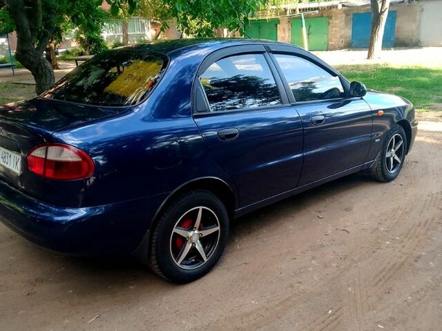 Синий Дэу Ланос, объемом двигателя 1.5 л и пробегом 168 тыс. км за 3500 $, фото 2 на Automoto.ua