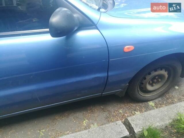 Синий Дэу Ланос, объемом двигателя 1.6 л и пробегом 135 тыс. км за 2000 $, фото 1 на Automoto.ua