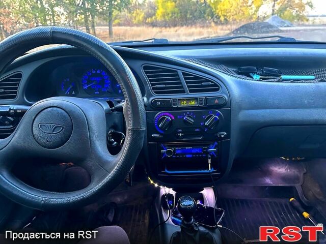 Синій Деу Ланос, об'ємом двигуна 1.4 л та пробігом 250 тис. км за 2000 $, фото 1 на Automoto.ua