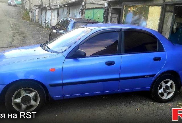 Синий Дэу Ланос, объемом двигателя 1.5 л и пробегом 212 тыс. км за 2600 $, фото 4 на Automoto.ua