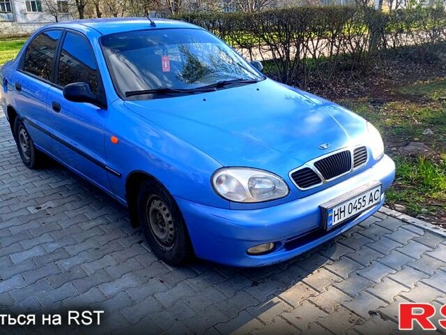 Синий Дэу Ланос, объемом двигателя 1.5 л и пробегом 300 тыс. км за 2100 $, фото 1 на Automoto.ua