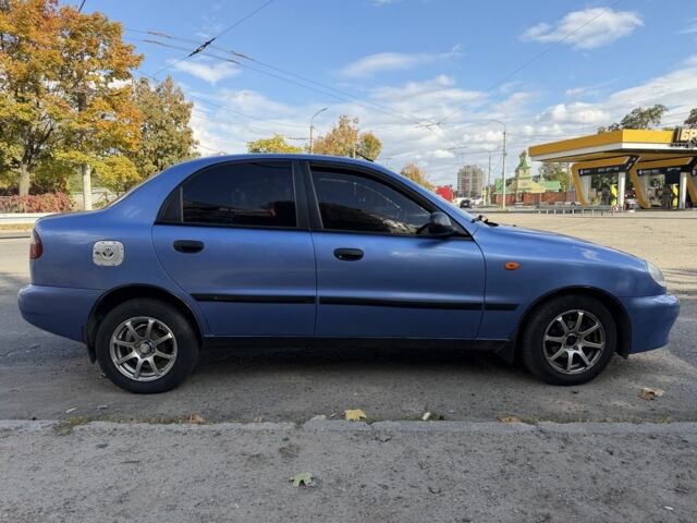 Синій Деу Ланос, об'ємом двигуна 1.5 л та пробігом 152 тис. км за 2000 $, фото 1 на Automoto.ua