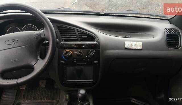 Синий Дэу Ланос, объемом двигателя 1.6 л и пробегом 172 тыс. км за 3100 $, фото 3 на Automoto.ua